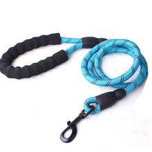 Load image into Gallery viewer, Strong Rope Reflective Leash